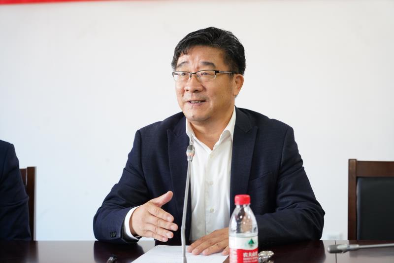 劉偉校長.jpg